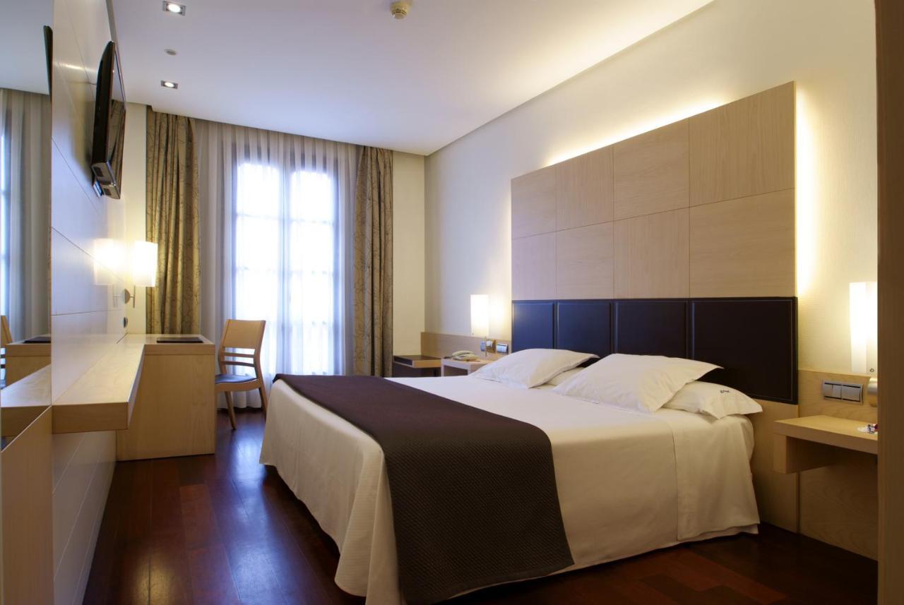 Hotel Mozart Valladolid Ngoại thất bức ảnh