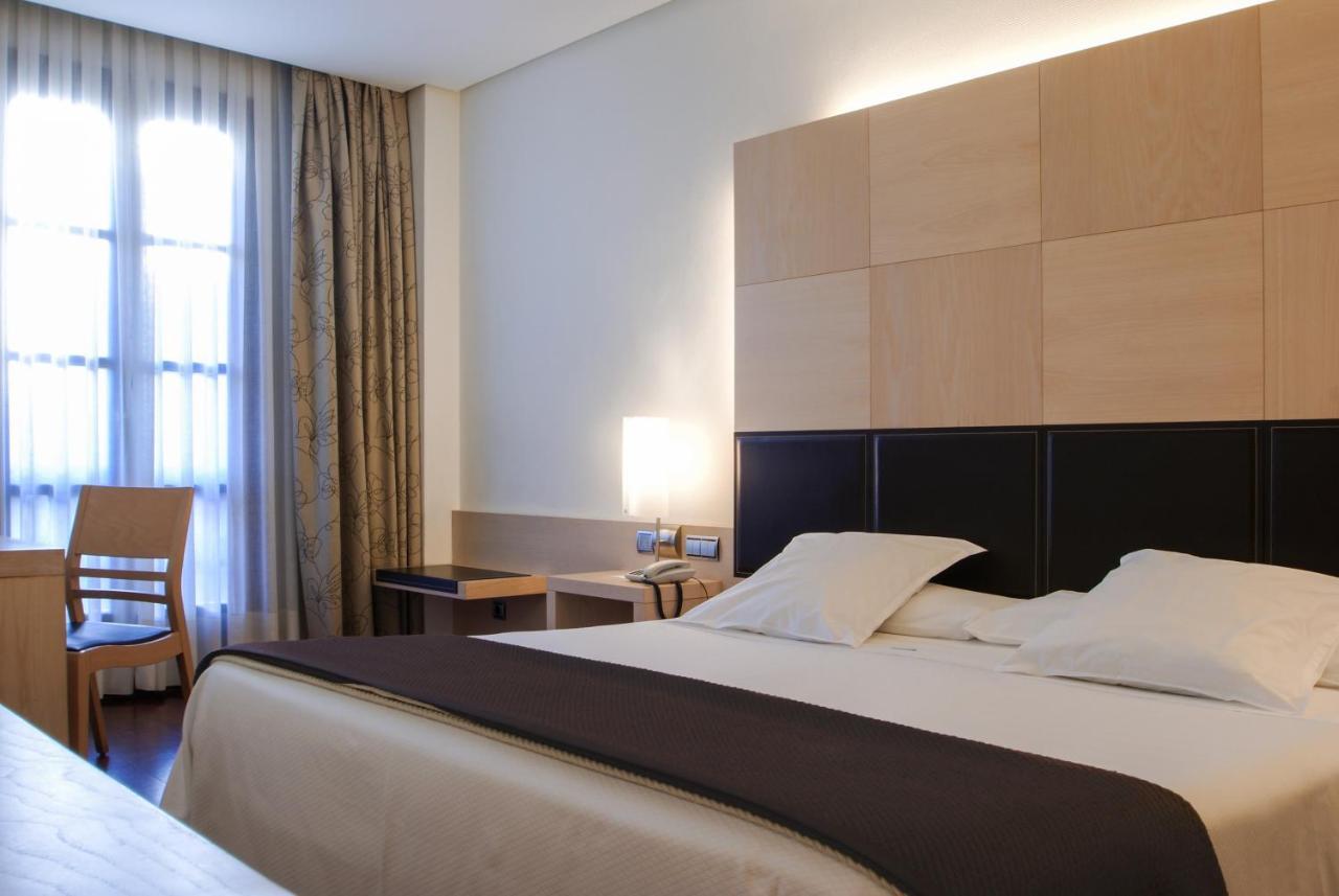 Hotel Mozart Valladolid Ngoại thất bức ảnh