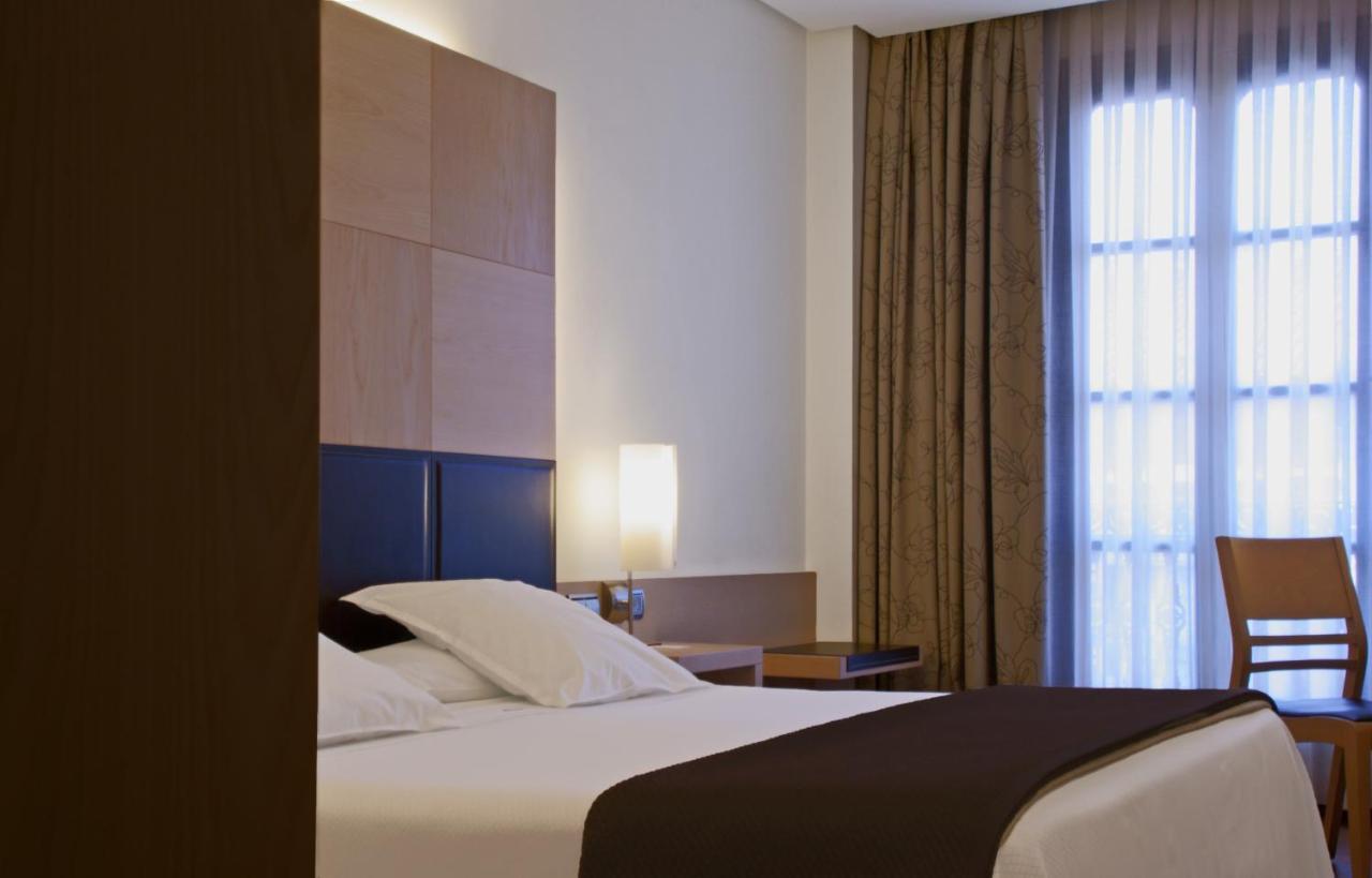 Hotel Mozart Valladolid Ngoại thất bức ảnh