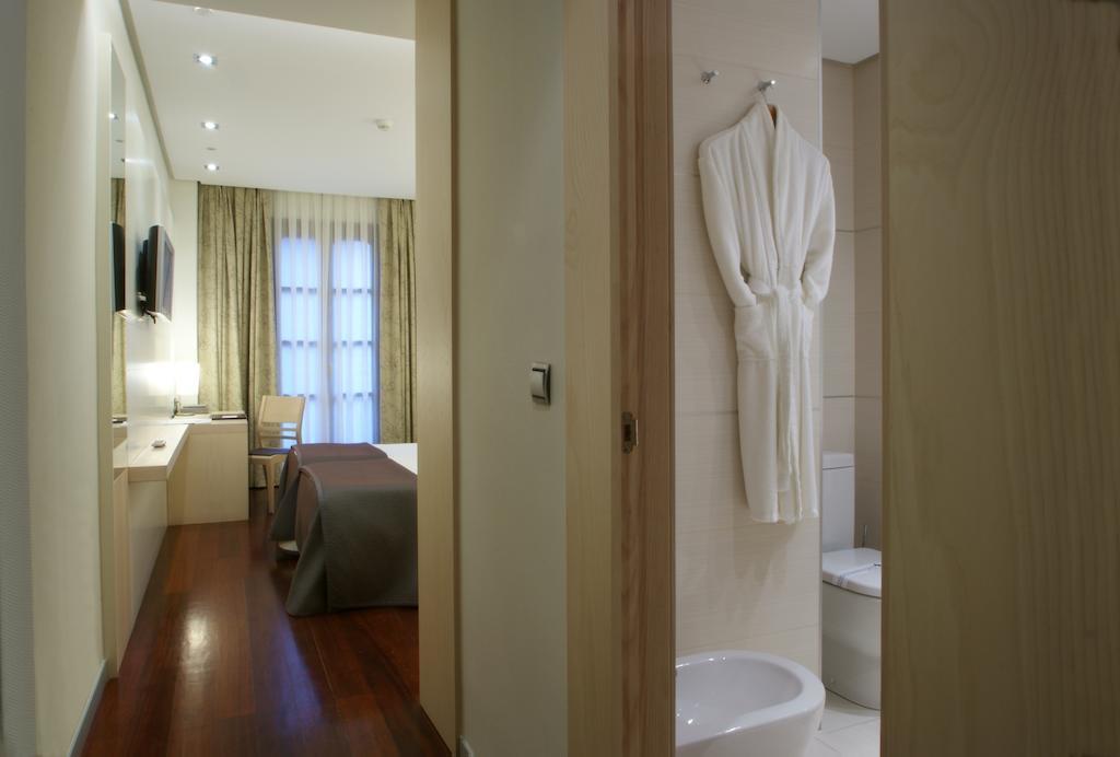 Hotel Mozart Valladolid Ngoại thất bức ảnh